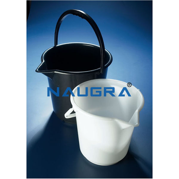 Spouted bucket