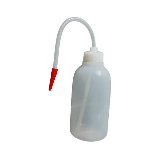 Wash, LPDE Plastic*, Squeeze type, Screw Cap, Fitted With Stoppers And Delivery Tubes